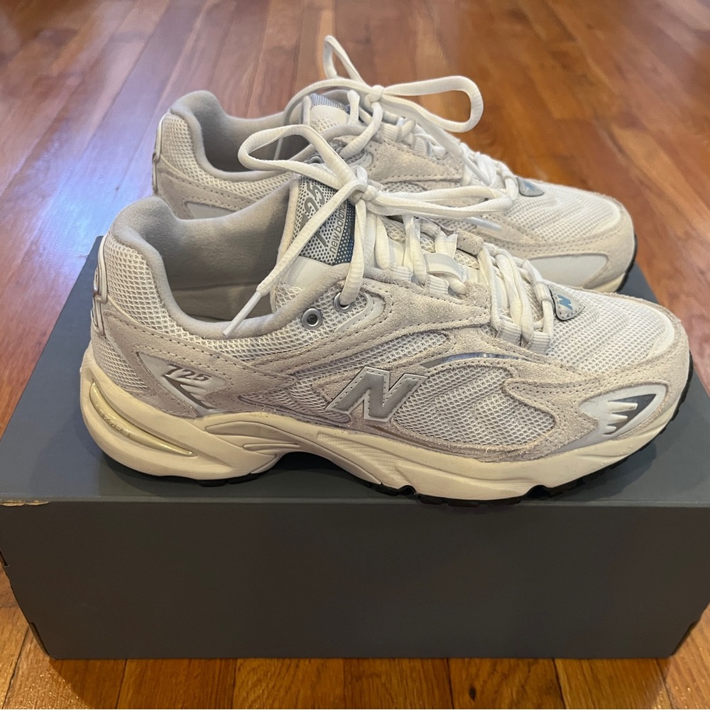 New Balance 721V1 grey sneakers